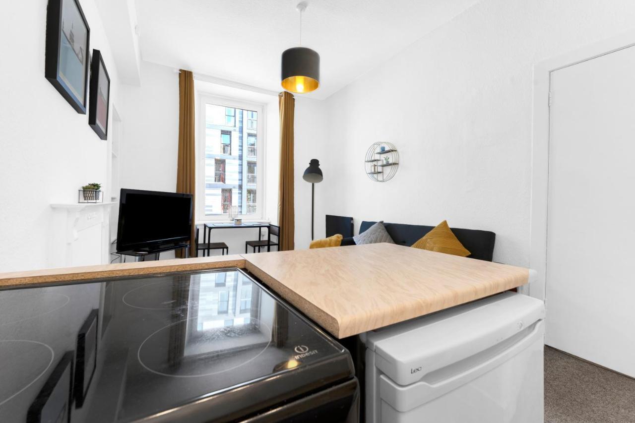 Modern & Spacious 1 Bedroom Apartment - Close To City Centre - Sleeps Up To 3 Guests Edinburgh Exterior photo
