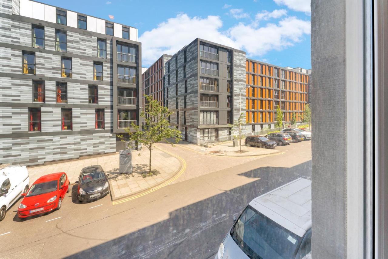 Modern & Spacious 1 Bedroom Apartment - Close To City Centre - Sleeps Up To 3 Guests Edinburgh Exterior photo