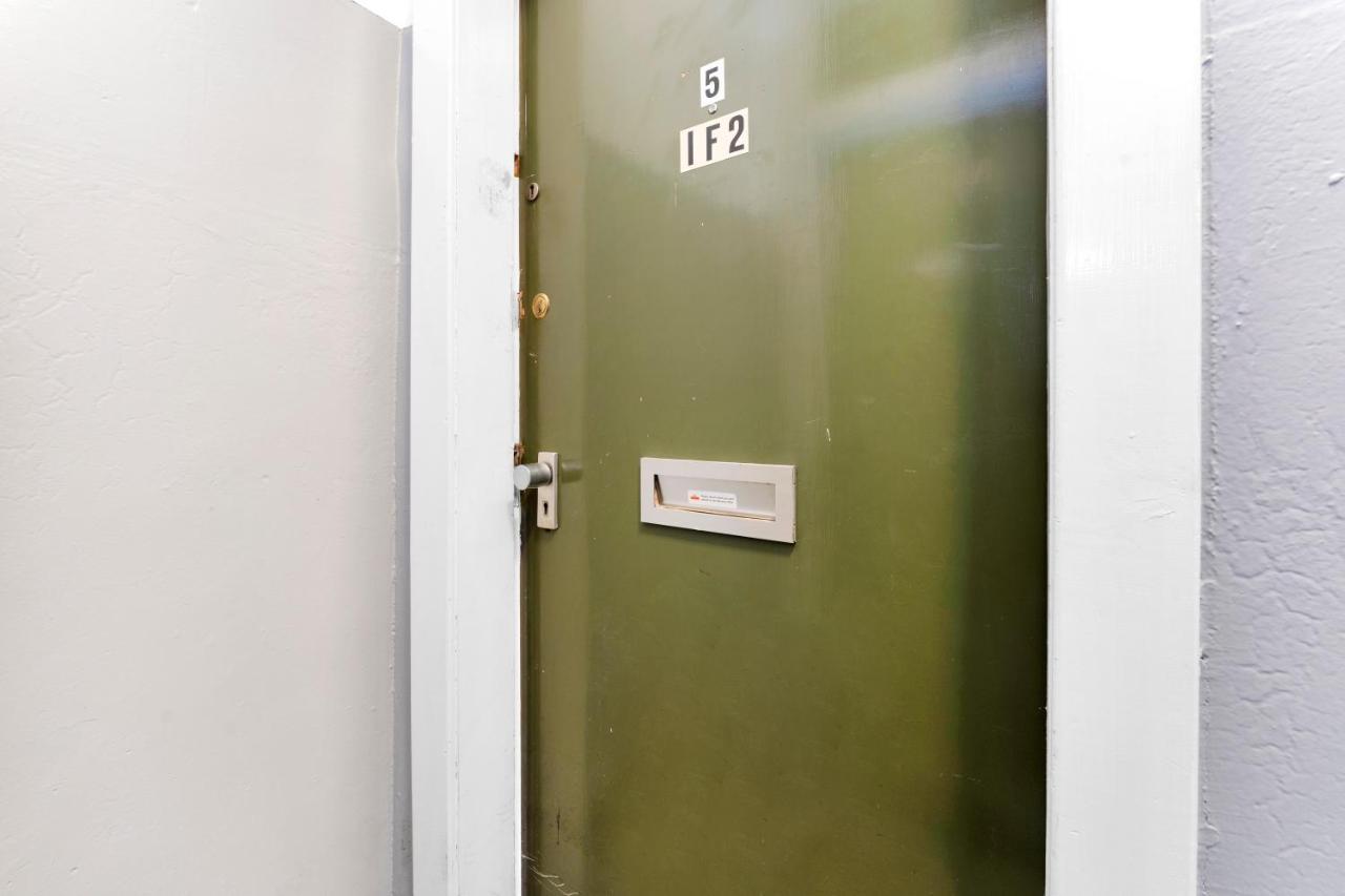 Modern & Spacious 1 Bedroom Apartment - Close To City Centre - Sleeps Up To 3 Guests Edinburgh Exterior photo